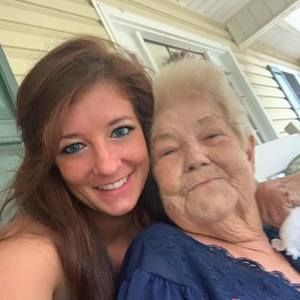 Meet your Posher, Leslee